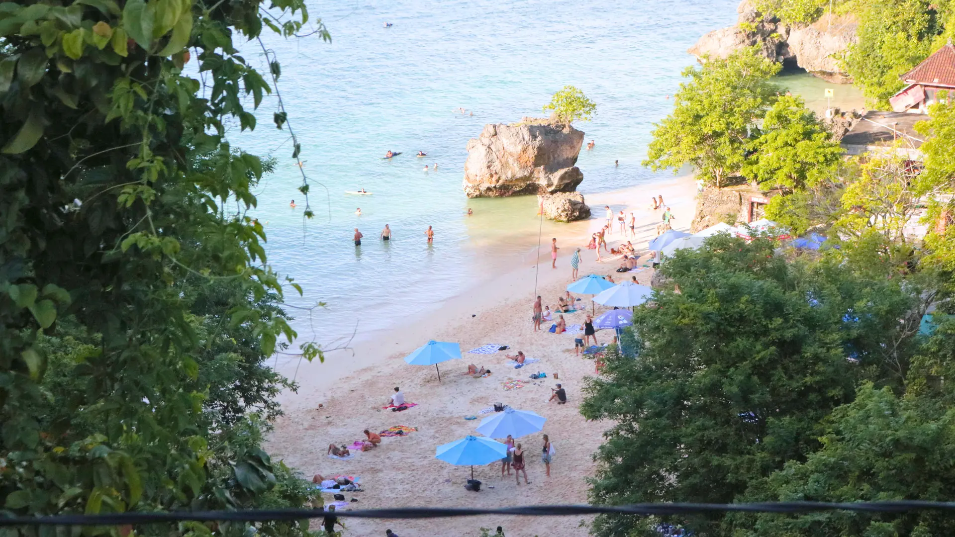 Padang-padang beach (1)